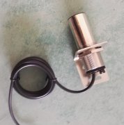 齒輪傳感器CS-1015NCS-1015N速度開(kāi)關(guān) 齒輪傳感器CS-1015NCS-1015N速度開(kāi)關(guān)