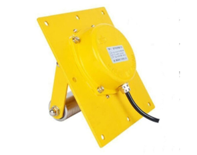 帶式輸送機(jī)防偏開關(guān)PK-12-30兩級跑偏開關(guān)、帶式輸送機(jī)用兩級跑偏開關(guān)視頻HRPK-20-35廠家